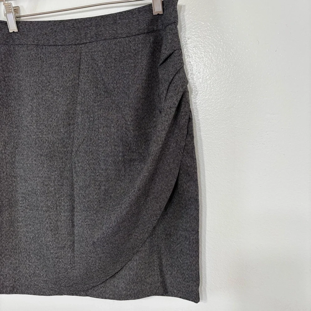 BCX Dark Gray Pleated Skirt Size 7